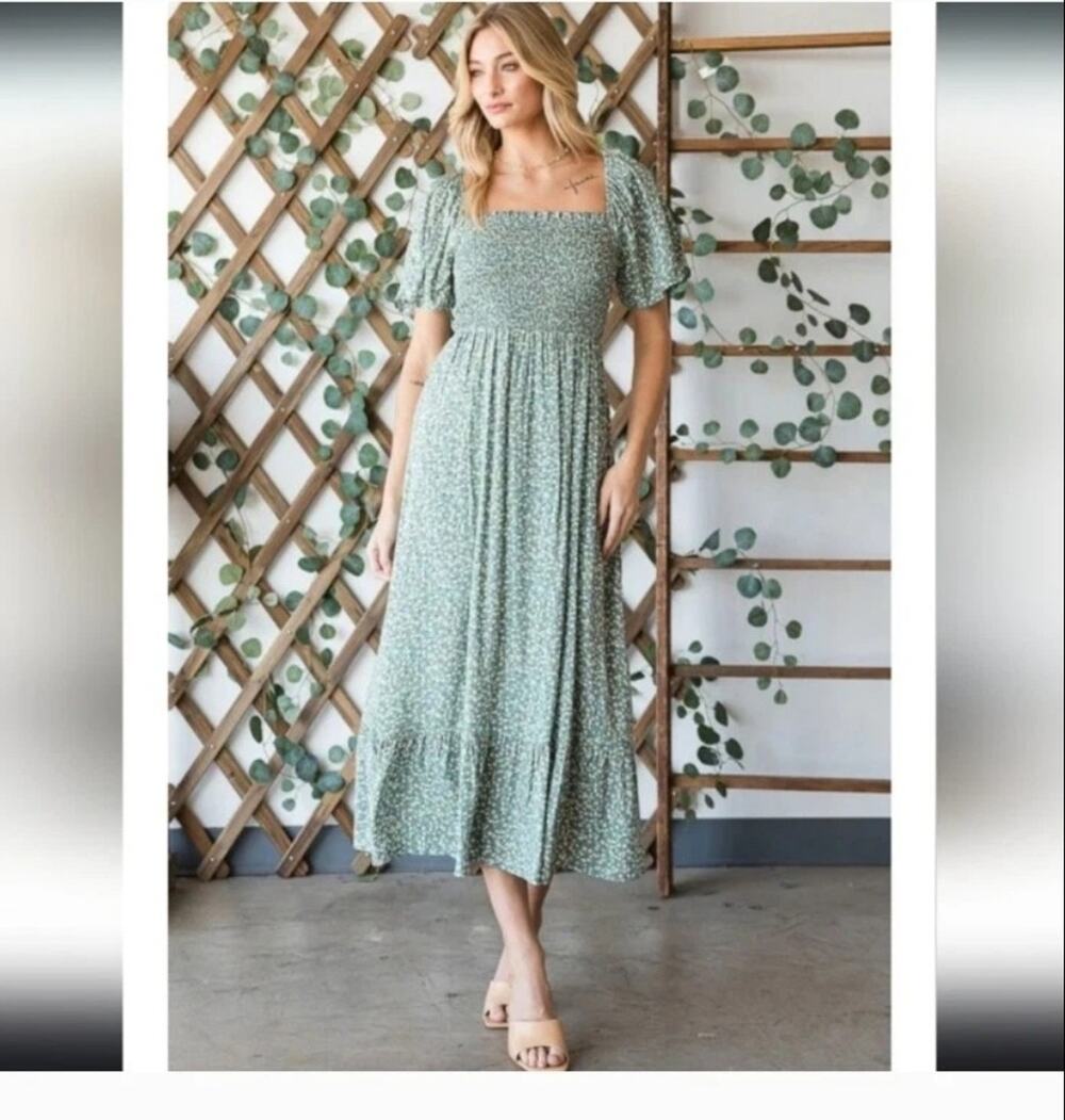 Cottage Core Tiered Midi Dress Ditsy Floral Smocked Prairie Peasant Sz S